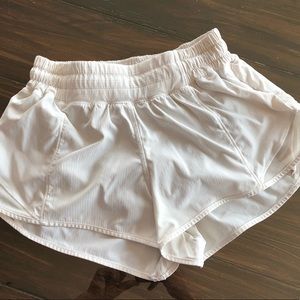 Lululemon Hotty Hot Shorts 2.5” inseam - White!